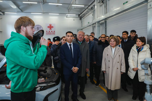 В Восточно-Казахстанском техническом университете имени Д. Серикбаева состоялось открытие Инжинирингового центра «SMART Driving Technology»