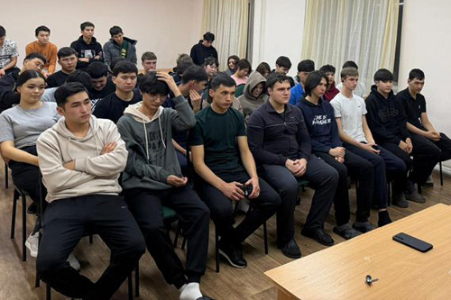 «ЗАҢ МЕН ТӘРТІП»: в общежитии ВКТУ обсудили вопросы правопорядка