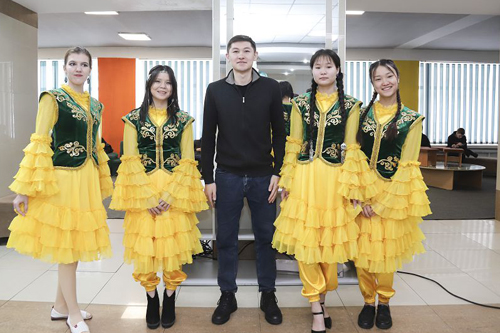 DIGITAL НАУРЫЗ: день национальной одежды в университете