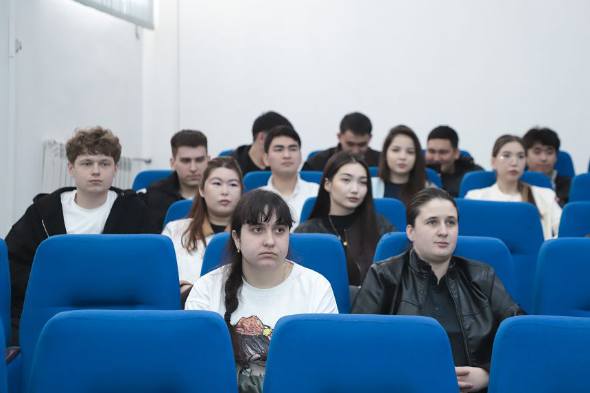 В Бизнес школе прошел открытый кураторский час «Профилактика киберпреступности. Интернет-мошенничество, защита персональных данных»