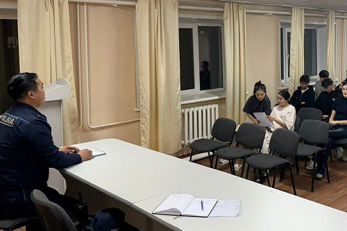 Закон и порядок: в ВКТУ состоялся диалог студентов с полицией