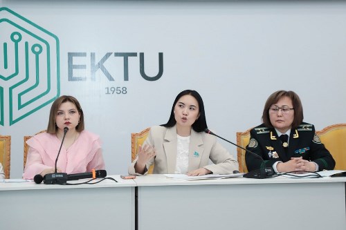 Состоялась встреча на тему конституционных реформ