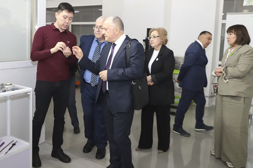 ВКТУ им. Д. Серикбаева принял делегацию Азербайджанского технического университета