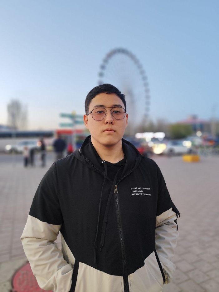 Базаркат Жандос 